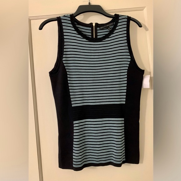 WHITE HOUSE BLACK MARKET Sleeveless Top Size M - Picture 3 of 10